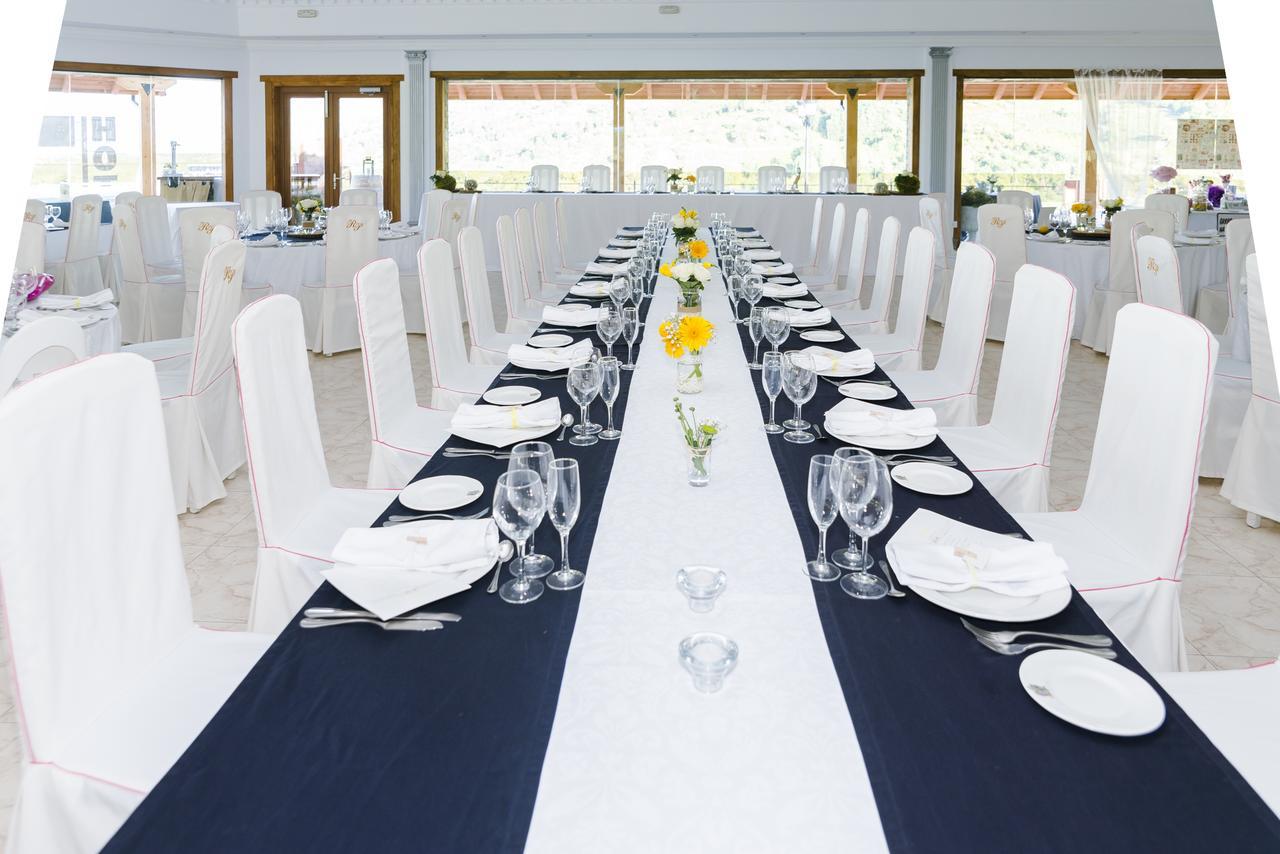 Complejo Hostelero Paladium Villamartín Exteriör bild