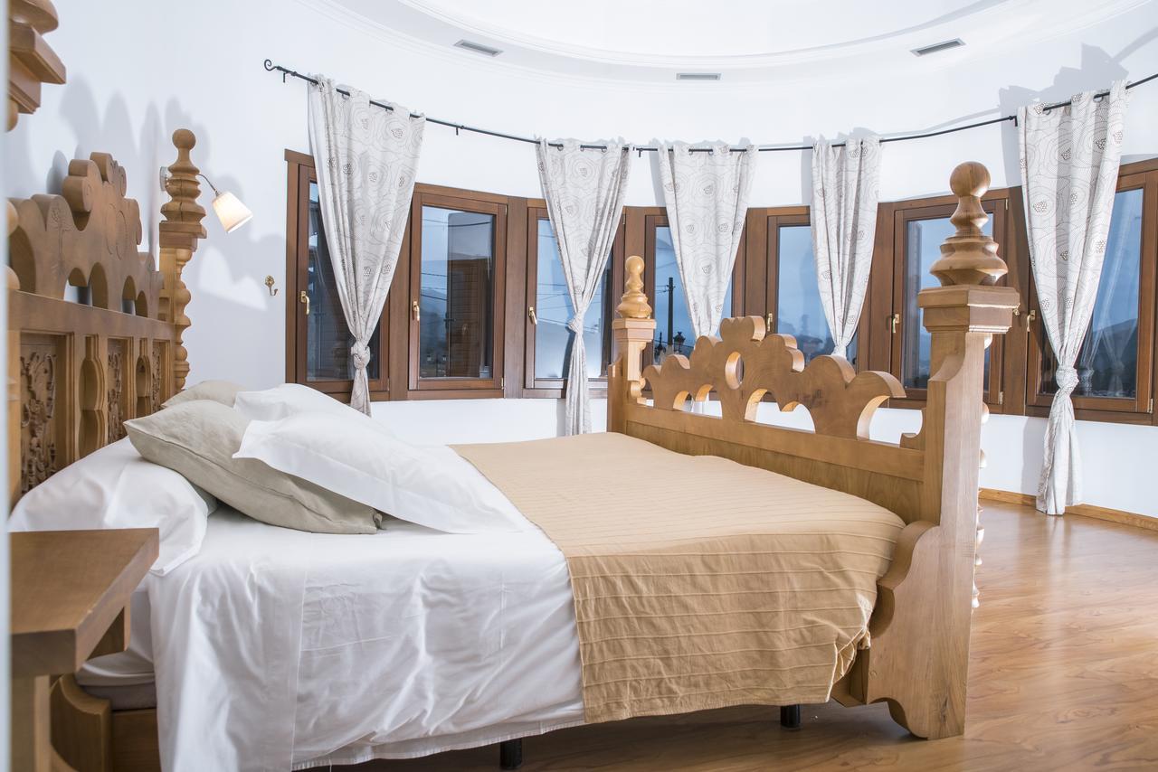 Complejo Hostelero Paladium Villamartín Exteriör bild