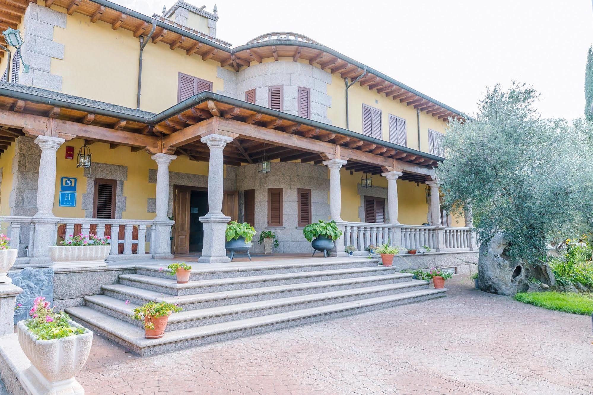 Complejo Hostelero Paladium Villamartín Exteriör bild
